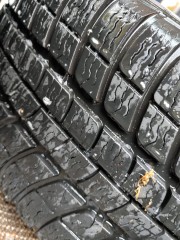 Volvo Castula velgen met 215 55 16 Michelin winterbanden  