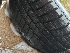 Volvo Castula velgen met 215 55 16 Michelin winterbanden  