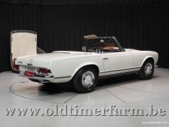 Mercedes-Benz 230SL Pagode \'63