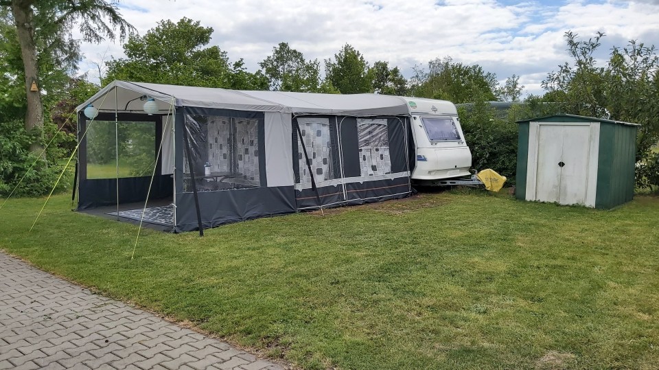 Hobby 390 Excellent b j 1997   voortent  uitbouw en luifel