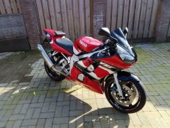 Yamaha YZF R 6 . 2001 . 40.029 km . Met leuke extra s . 