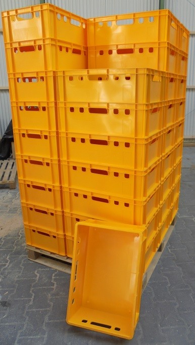 Pallet met 44 Nieuwe Bakken   geel