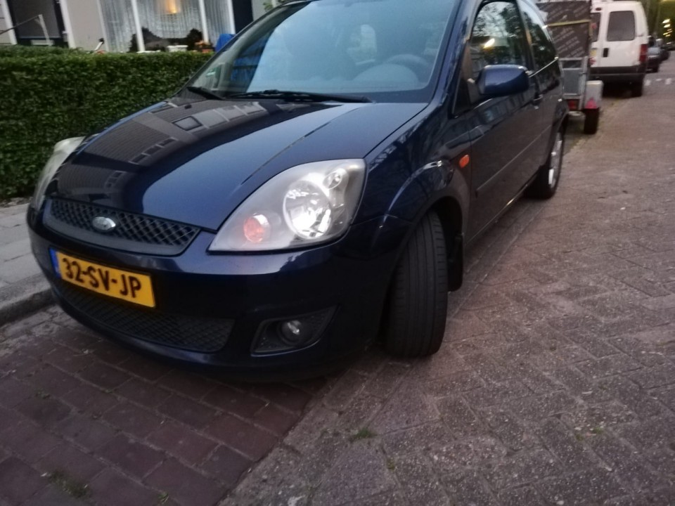 Ford fiesta 1 3 2006 goed onderhouden