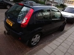 Ford fiesta 1 3 2006 goed onderhouden