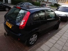 Ford fiesta 1 3 2006 goed onderhouden