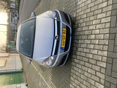 Opel Astra H 1 4 Edition 66KW 5D automaat