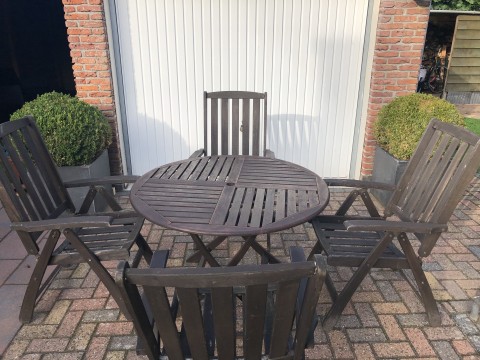 Hardhouten tuinset