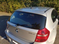 BMW118d sportuitvoering interieur en rode sportzetels