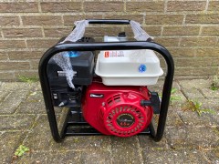 Waterpomp nieuw in doos