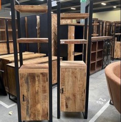 industri&euml;le Mangohouten Meubels